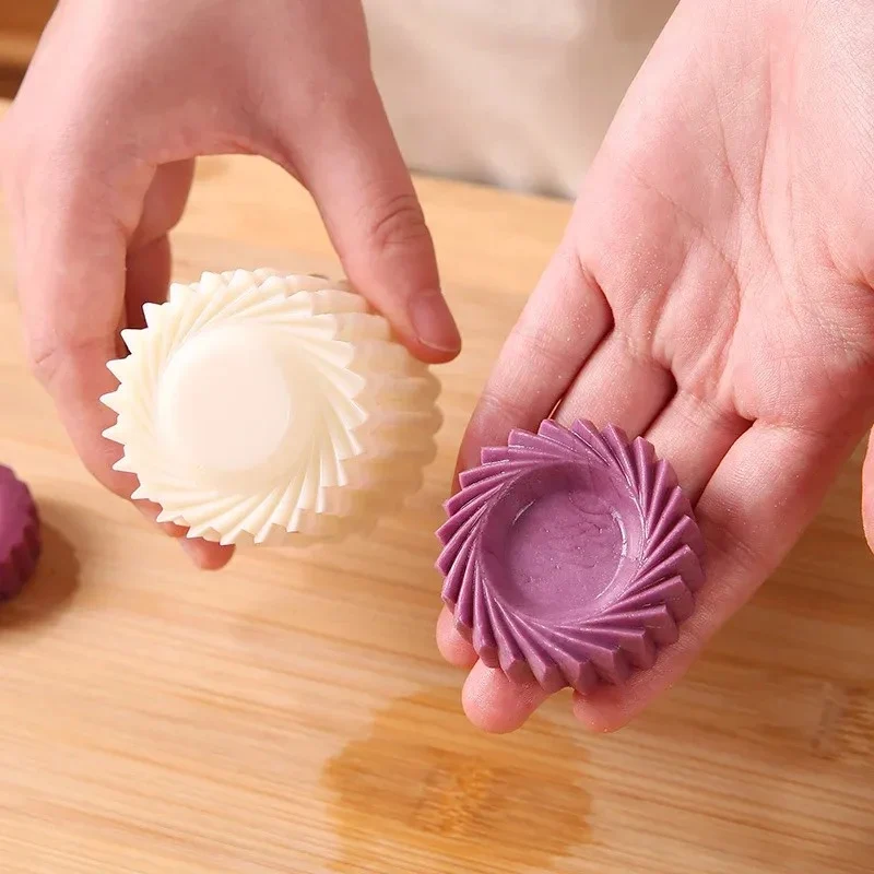 ⚡50K+ Sold 🔥 Selling Fast – Creative Double-Ended Pastry Mold